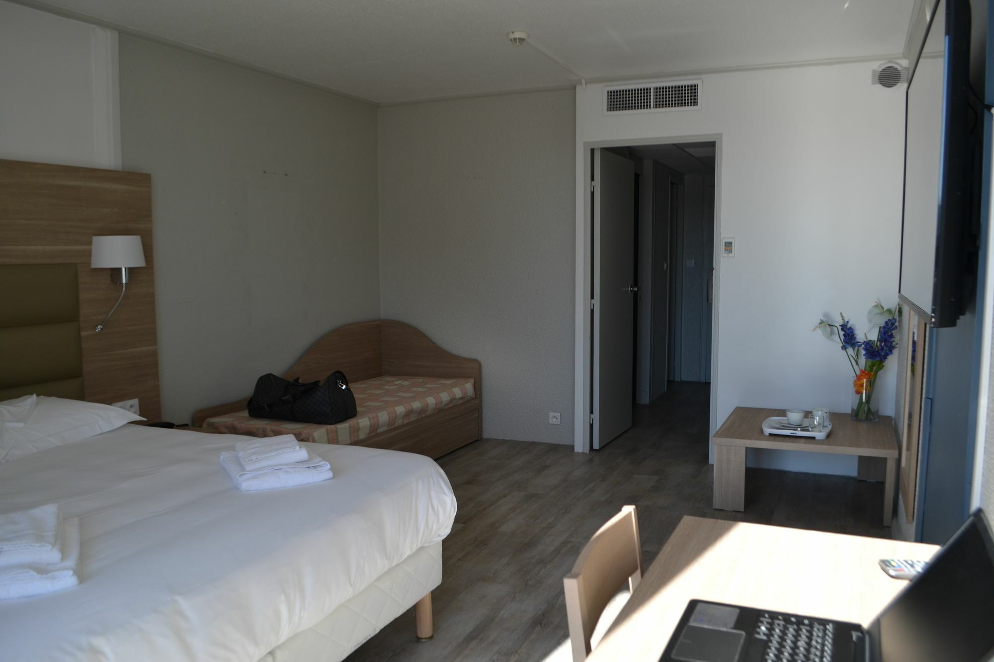 Yes Hotel Avignon Exteriör bild